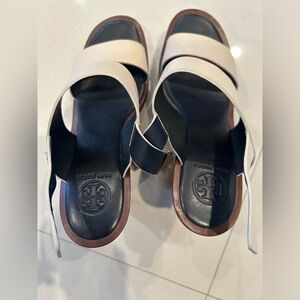 Tory Burch wedges size 7 brand new without box never worn